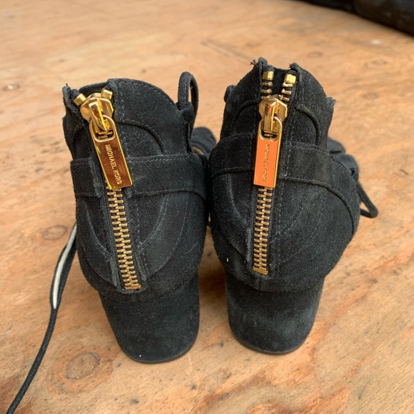 Lace Up Heels - Picture 4 of 7